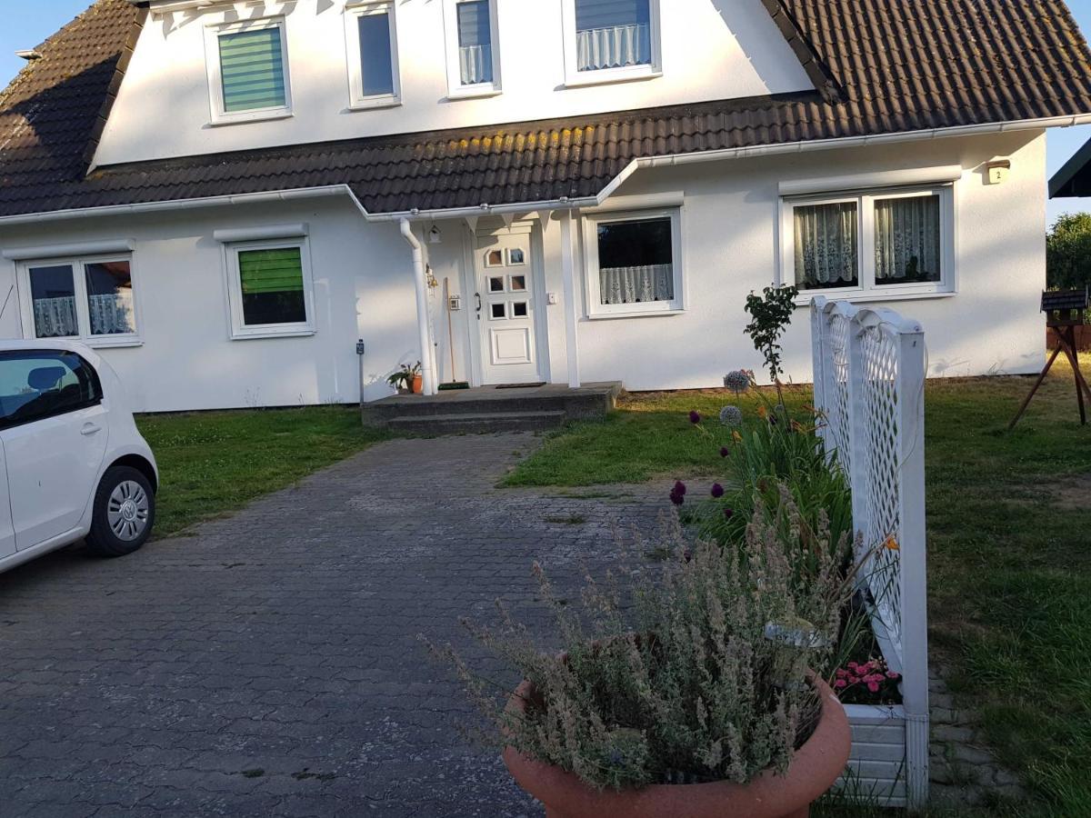 Ferienwohnung Am Teich Lutow Eksteriør billede